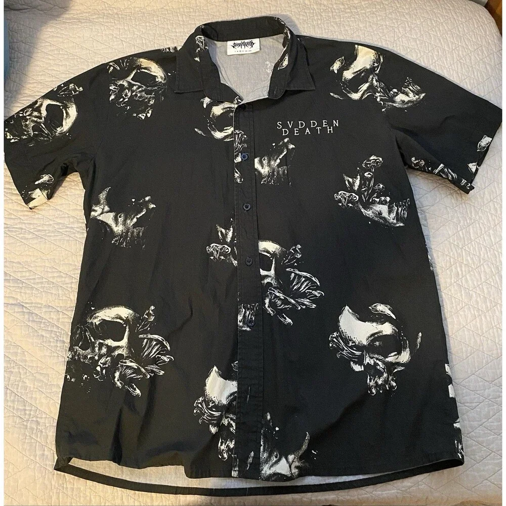 Svdden Death Skull Graphic Button-Up Short Sleeve Shirt Men's L Black
